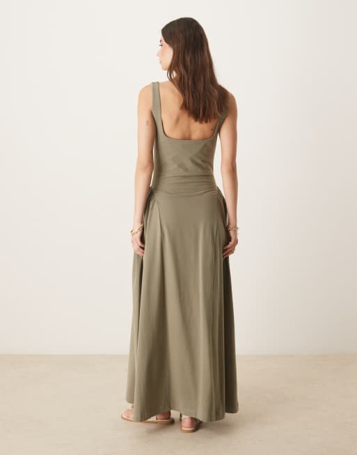 Vestido veraniego largo verde salvia con falda de corte amplio de ASOS DESIGN, 3 de 4