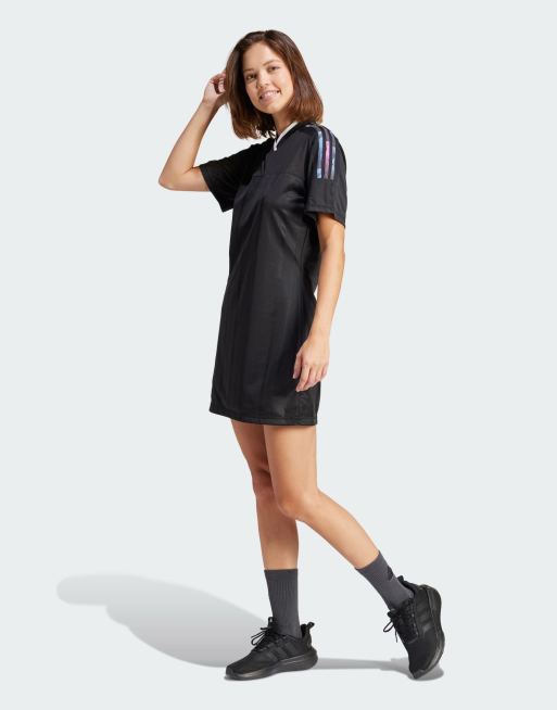Vestido veraniego negro estilo camiseta Tiro de adidas