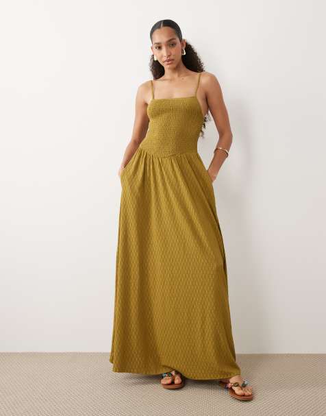 Vestido verde oliva con cuerpo fruncido de punto texturizado de Brave Soul - view 1