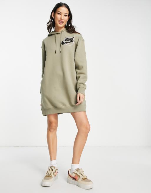 Vestido verde oliva utilitario estilo sudadera con capucha de Nike