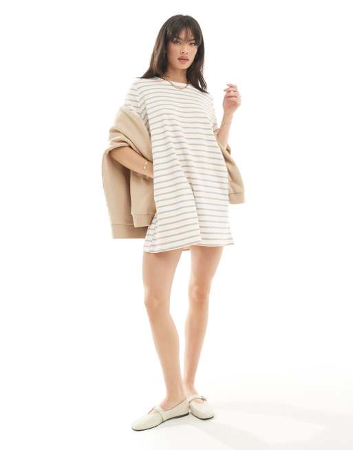 Vestito T-shirt corto a maniche corte a righe beige