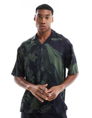 relaxed shirt in dark green swirl print-Multi