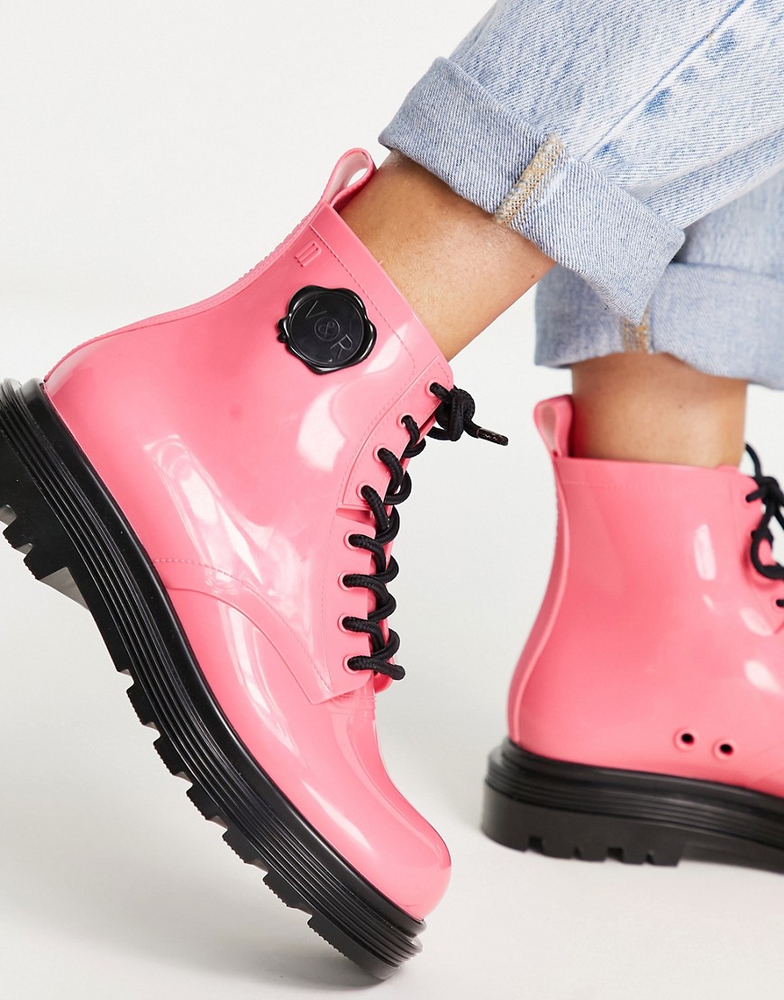 VIKTOR & ROLF VIKTOR AND ROLF COTURNO PATENT LACE UP BOOTS IN BRIGHT PINK