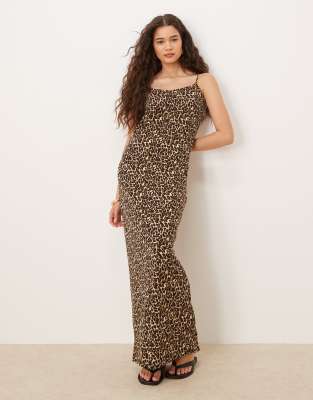 VILA - Anschmiegsames Maxi-Trägerkleid aus Jersey mit Leopardenmuster-Bunt
