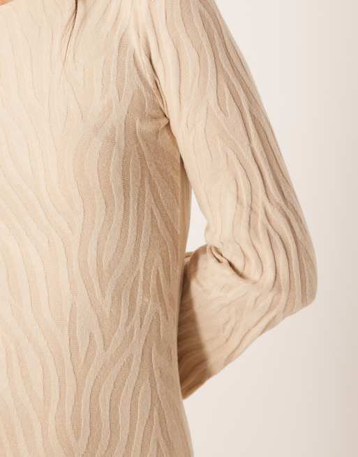 VILA – Beige, zebrarandig, stickad maxiklänning, 4 av 4