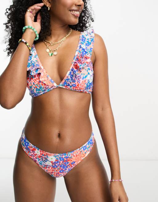 Vila - Bikinitopje met ruches een gemengde bloemenprint in blauw, deel van co-ord set, 4 van 4