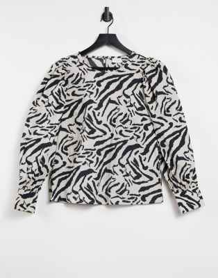 Vila Vila blouse in zebra print-Black