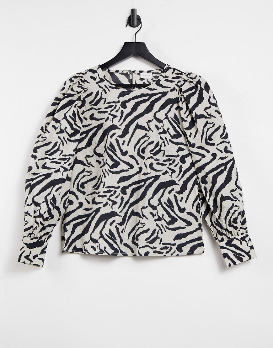 Vila blouse in zebra print-Black