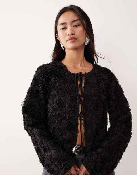 VILA - Blouse met 3D-bloemen in zwart - view 1