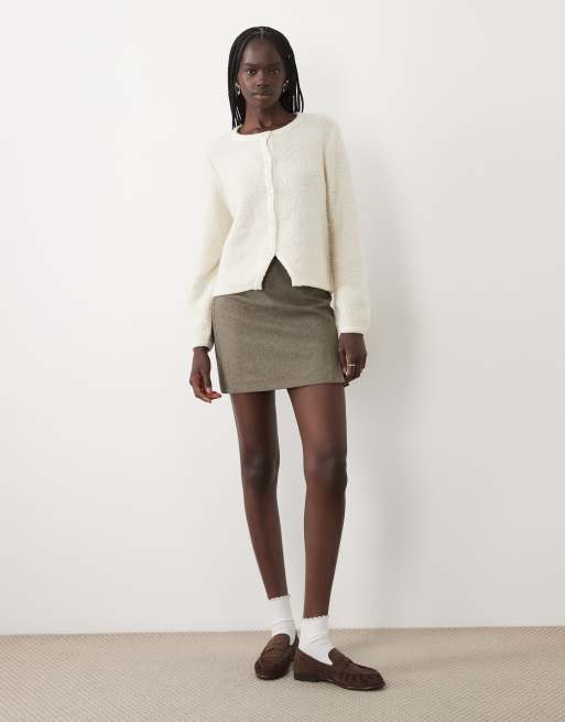 Vila boucle cardigan med knapdetalje i chunky strik i cream, 2 af 4