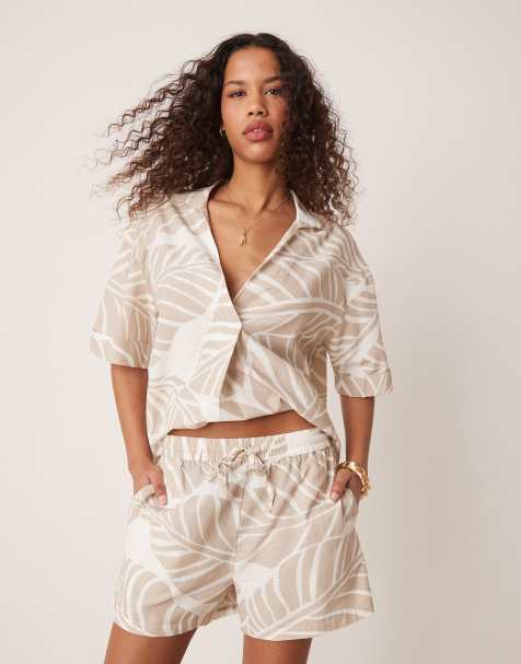 Vila boxy shirt and short co-ord in tonal leaf print - view 1