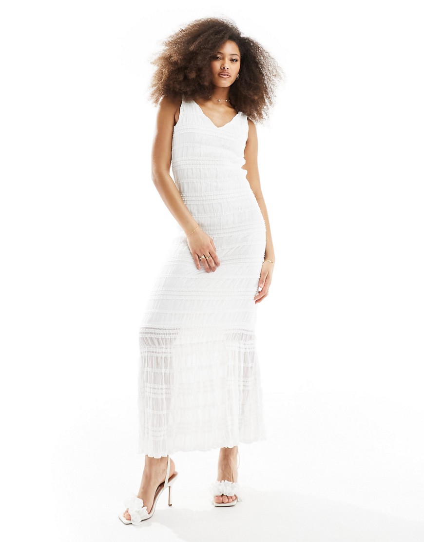 Vila Bridal shirred bodycon v neck maxi dress with tiered skirt in white