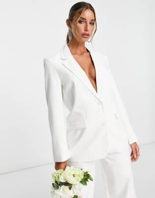 Vila Bridal tailored cropped suit blazer in cream-White