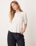 [Vila] VILA broderie t-shirt with puff sleeve detail in white 2XL Optical snow