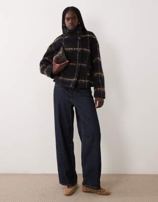 Vila Brushed Wool-feel Short Funnel Neck Jacket In Brown