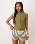 [Vila] VILA button-front singlet in olive-Green S Capulet olive