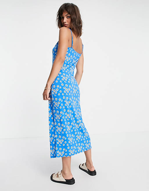 Women Vila cami maxi dress in blue daisy print 