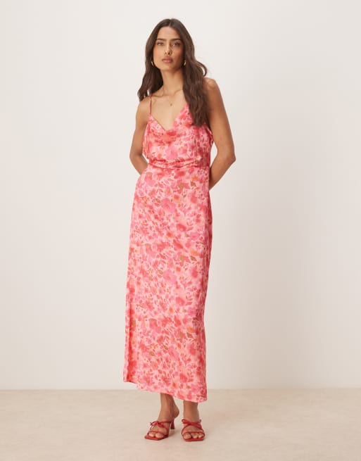 VILA – Camisole-Maxikleid aus Satin in Rosa mit Blumenprint, 4 von 4