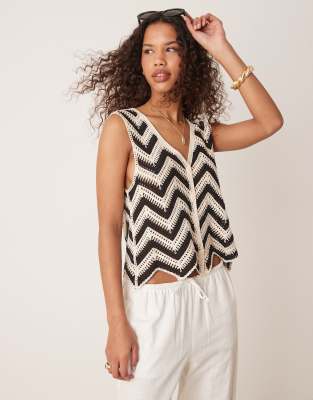 Vila Vila chevron crochet knitted waistcoat in black and cream-White