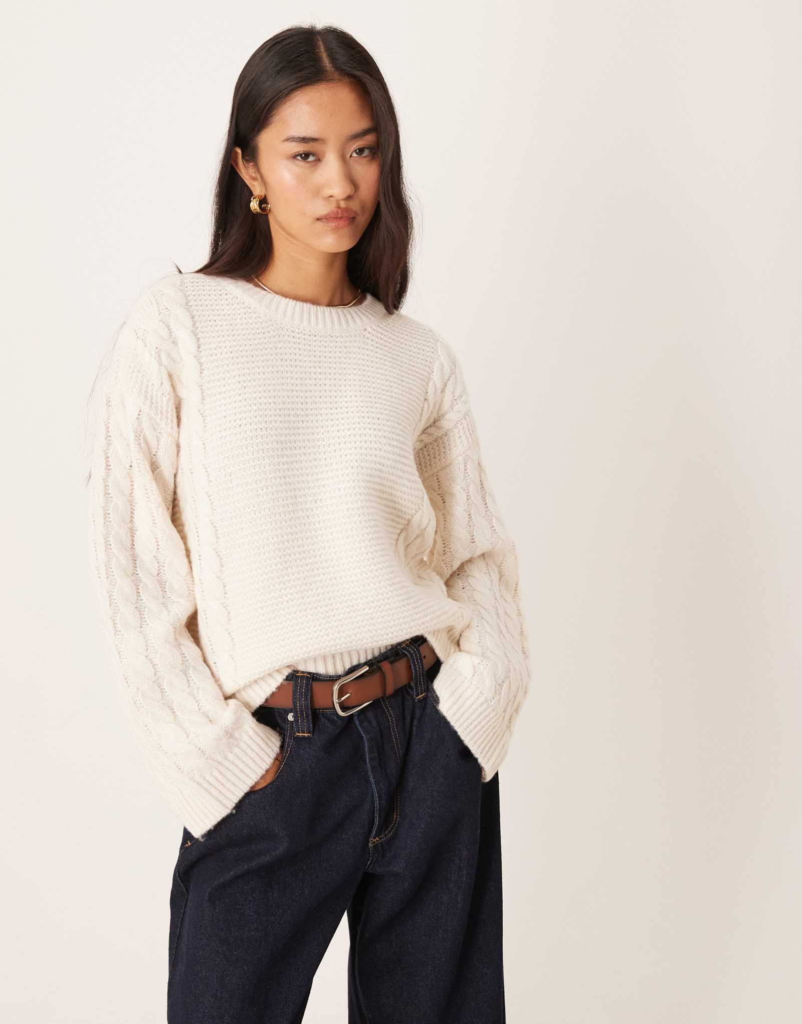 Плотный свитер кремовой вязки VILA из кабельного трикотажа