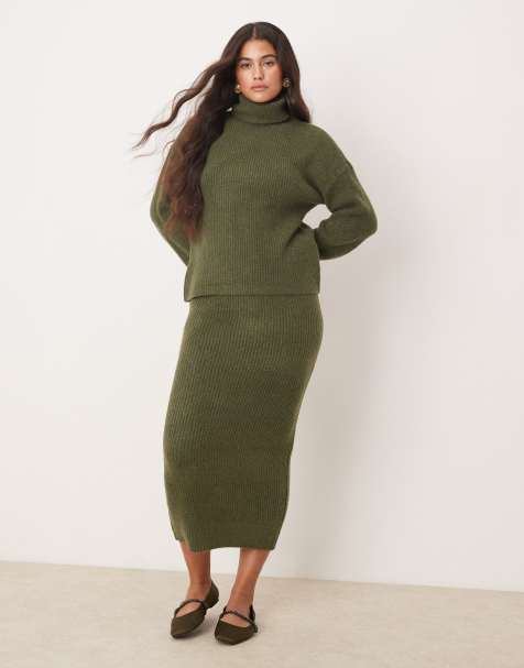 VILA - Co-ord set van gebreide midirok en coltrui in kaki - view 1