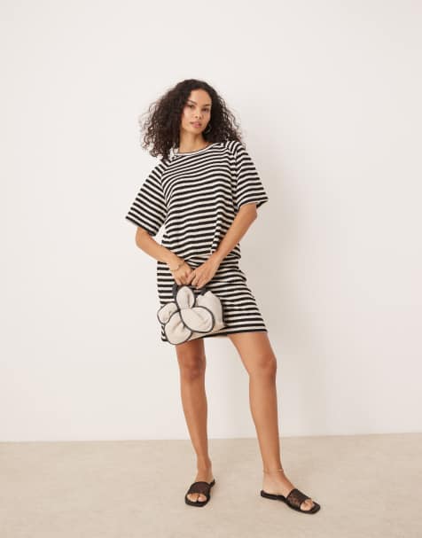 VILA - Co-ord set van gehaakt T-shirt met korte mouwen en minirok in zwart en wit - view 1