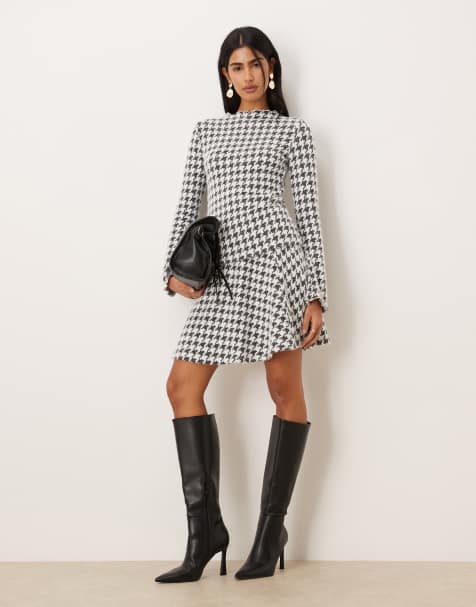 VILA - Completo in maglia bianco e nero pied de poule con minigonna e top accollato - view 1