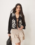 [Vila] VILA contrast floral embroidered tie front blouse in black 34 Black Beauty Birch