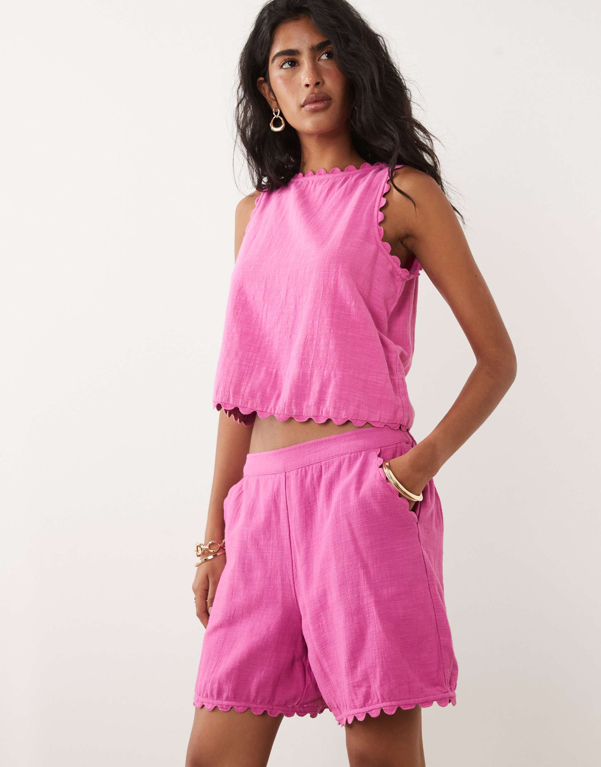 vila cotton scallop trim shorts in bright pink - part of a set