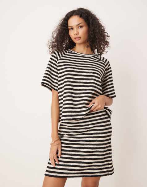 Vila crochet knit short sleeve t-shirt co-ord in black and white