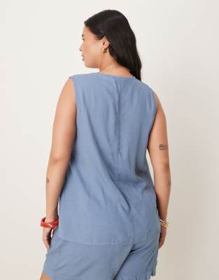 Vila Curve Button Front Vest