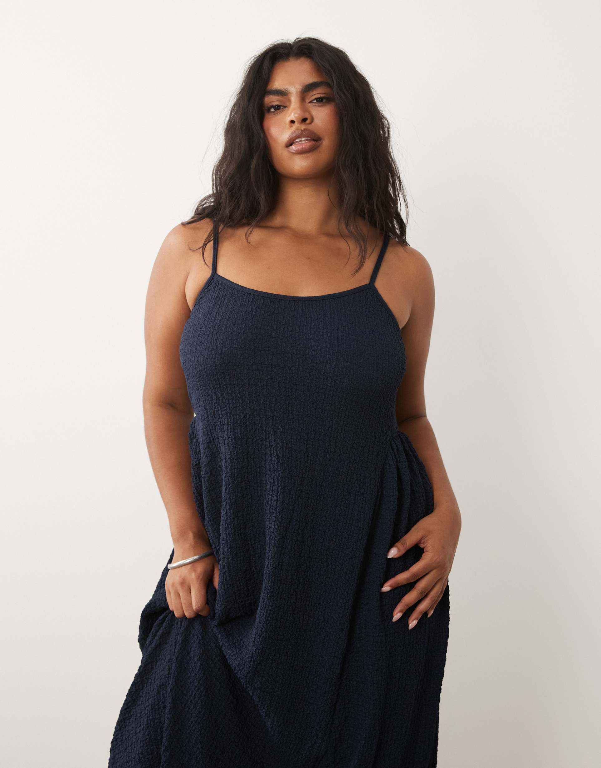 vila curve jacquard jersey cami midi dress with waist detail in navy