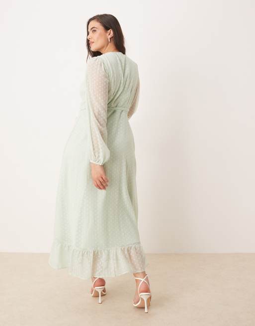 Vila Curve – Maxi-Wickelkleid aus Dobby-Stoff in Salbeigrün mit Rüschen, 2 von 4