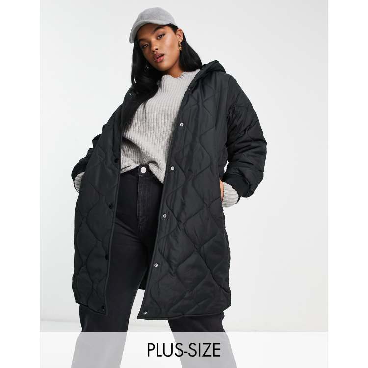 Quilted long jacket with hood