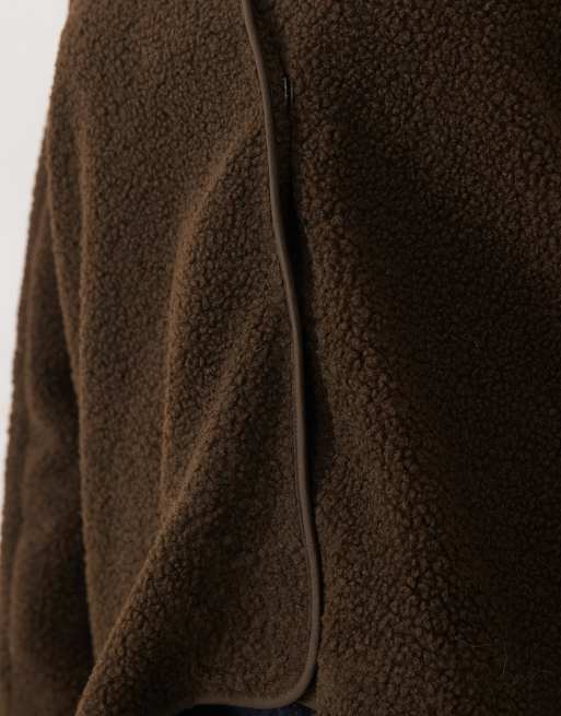 Vila Curve Teddyjacke mit V-Ausschnitt in Schokobraun, 4 von 4