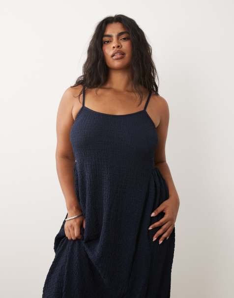 VILA Curve - Vestido midi azul marino de tirantes con detalle en la cintura de jacquard de punto liso - view 1