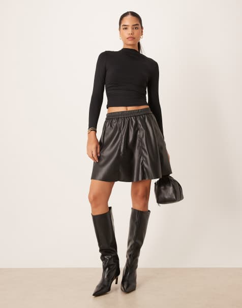 Vila faux leather flippy mini skirt in black