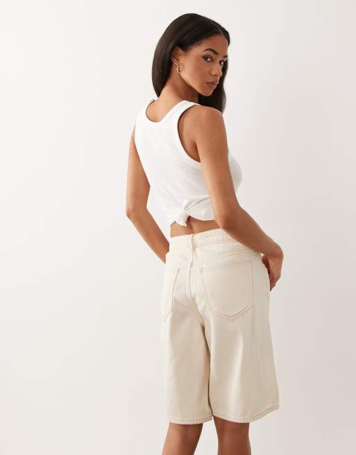 VILA - Denim short met contrasterende stiksels en lange pasvorm in ecru, 5 van 5
