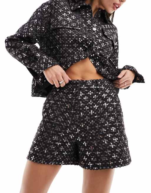 Vila - Elegante bouclé short met lovertjes in zwart met wassing, deel van co-ord set