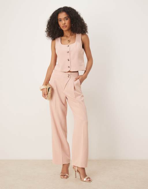 VILA – Elegante Hose in der Farbe Peach Whip mit weitem Bein und Bundfalte vorne, Kombiteil