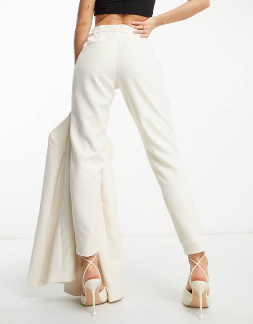 Vila - Elegante toelopende broek in crème, deel van co-ord set, 2 van 4
