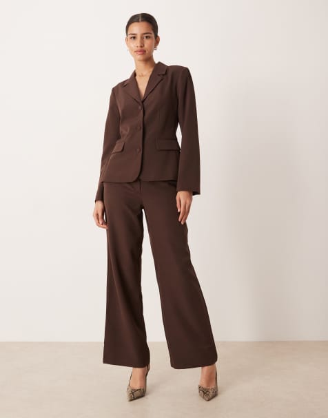 VILA – Elegantes Set in Kaffeebohnenbraun, bestehend aus Blazer und weit geschnittener Hose - view 1