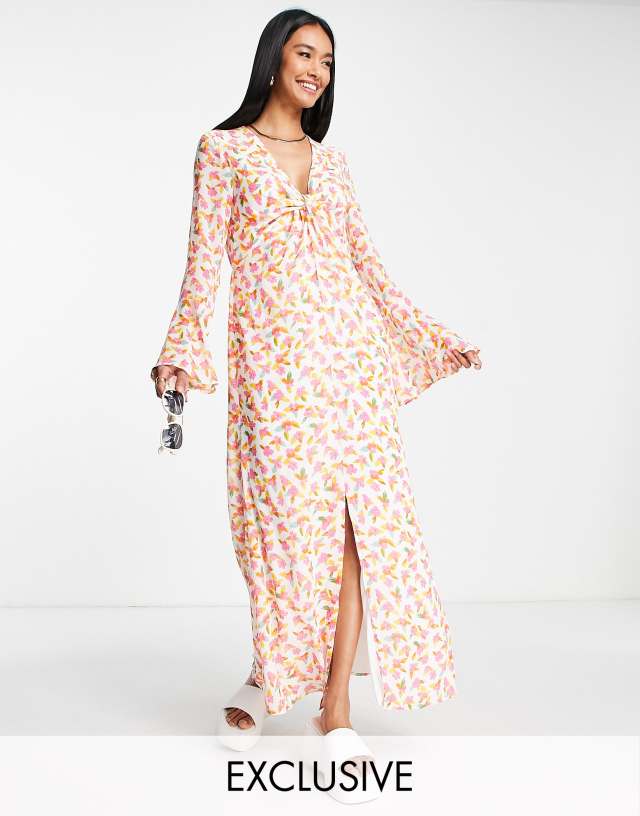 Vila Exclusive maxi dress with fluted sleeves in floral print