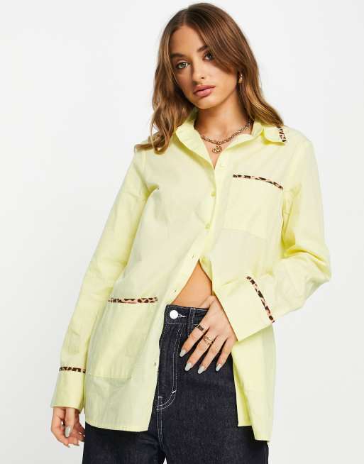 Vila – Exclusive – Oversize-Hemd in Pastellgelb mit Zierstreifen mit Leopardenmuster
