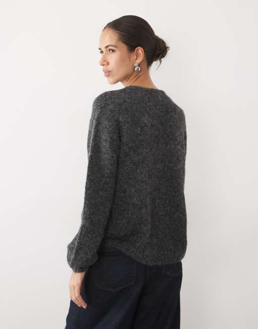 Vila flauschige Strickjacke mit Knebelverschluss in dunkelgrau meliert, 4 von 4