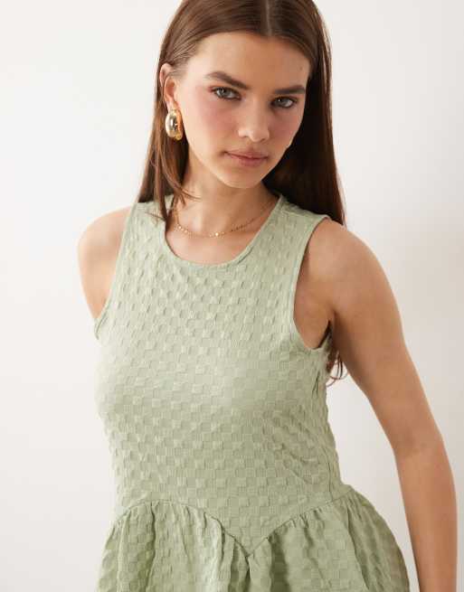 VILA flippy hem textured mini dress in daiquiri green, 4 of 4