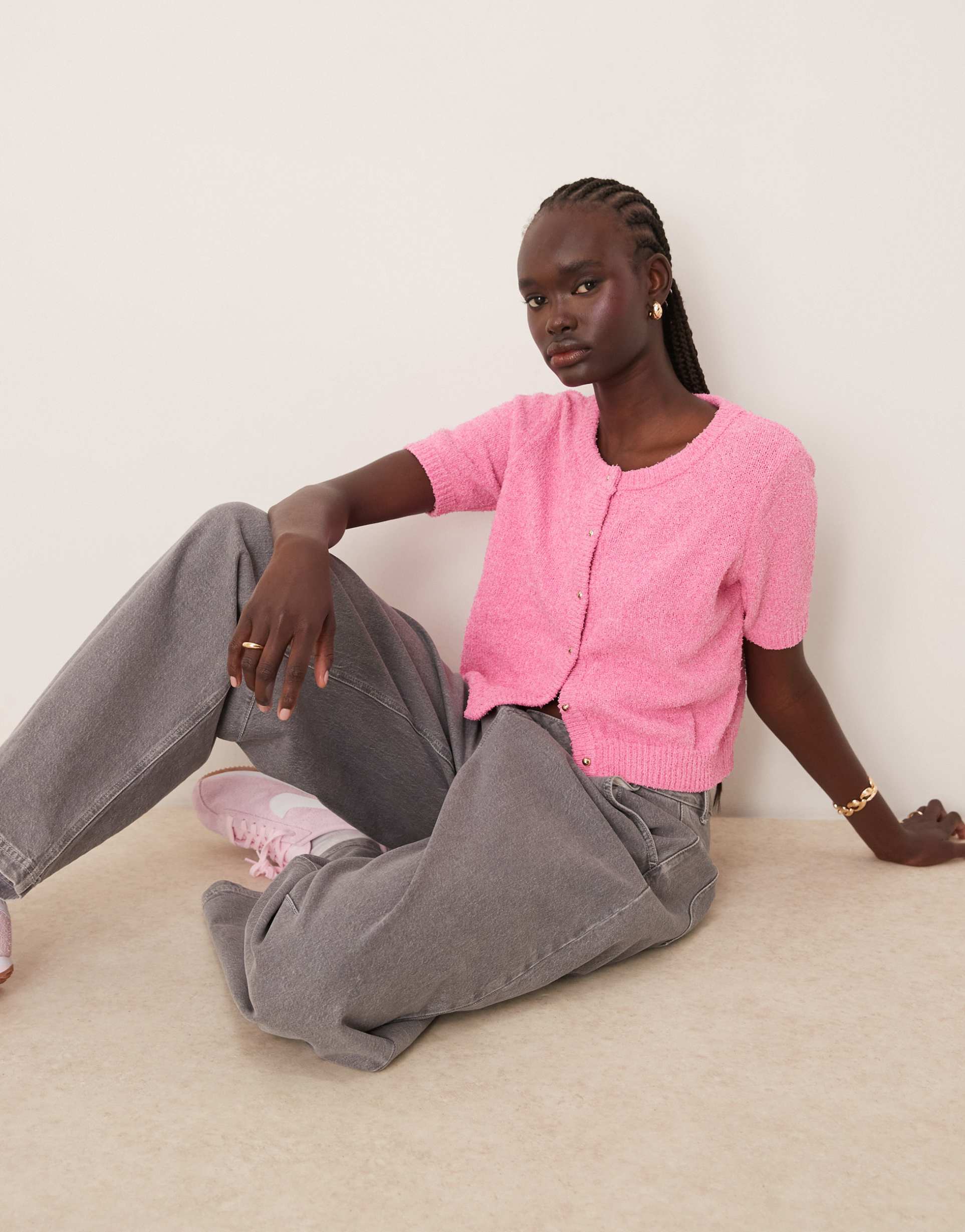 vila fluffy knit short sleeve cardigan style top in bubblegum pink