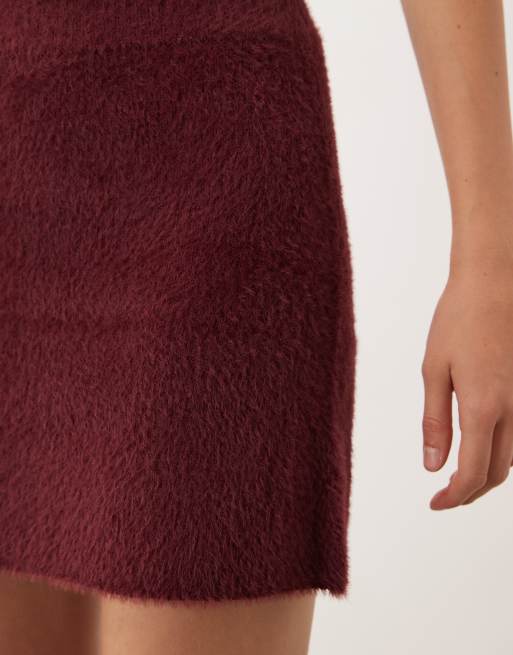 Vila fluffy knitted mini skirt co-ord in burgundy, 4 of 5