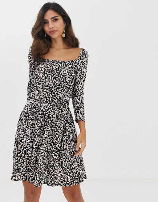 Vila Geblumtes Kleid Mit Carre Ausschnitt Asos