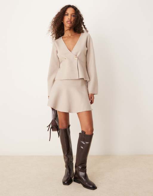 Vila - Gebreide mini rok met structuur in gemêleerd naturel, deel van co-ord set